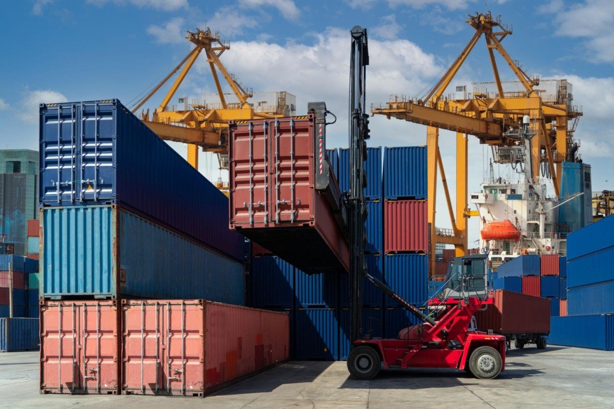 Istilah Penting di Ekspedisi LCL: Panduan Lengkap agar Tidak Salah Kirim dan Biaya Membengkak